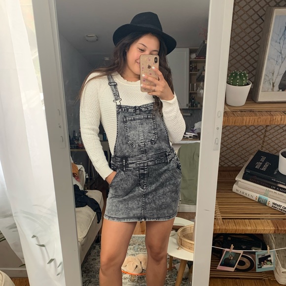 jumpsuit - Picture 1 of 3